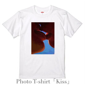 デザイン Tシャツ 「Kiss」 メンズ ホワイト 綿100% グラフィックT フォトT オシャレ プレゼント 大きいサイズ ビッグTシャツ