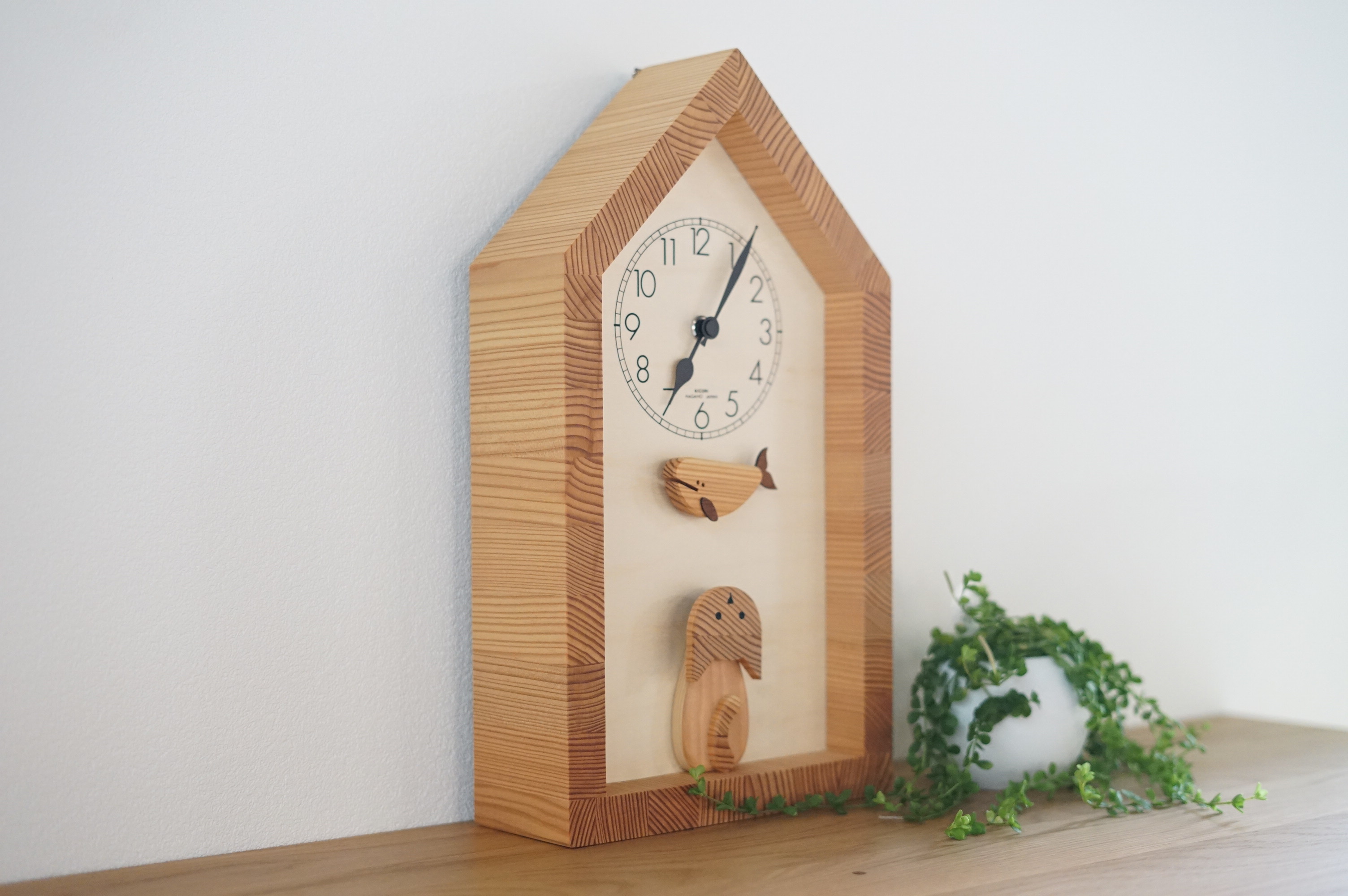 楽天市場】KICORI ネコとクジラの時計 K607 木の時計 キコリ 無垢 国産