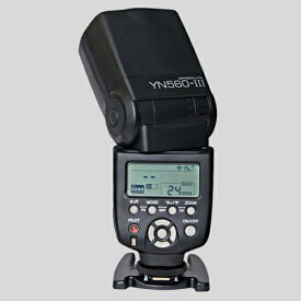 【YN560三代目!!】【正規品 純正品 3ヶ月保証！！】　YN560 III Yongnuo製 通用型 　Canon/Nikon/Pentax/Olympus対応 Speedlight フラッシュ・ストロボ YN560 II後継モデル 高出力スピードライト