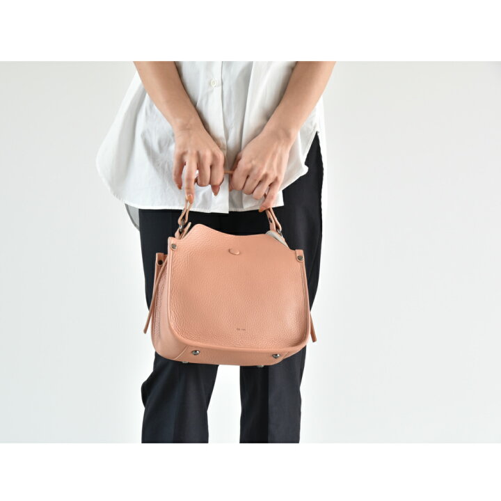 楽天市場 本革 2way ショルダーバッグ レザー 春 夏 レディース 送料無料 あす楽 通勤 ショルダー ワンハンドル 2way 斜めがけ 軽量 革 ブラック ホワイト 入園式 入学式 卒園式 卒業式 30代 40代 プレゼント 女性 Andrea I Need More Shoes