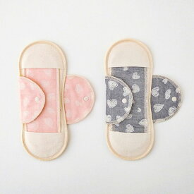 ハートのレギュラー布ナプキン 【 ピンク ／ 茜染 】 【 グレー ／ ログウッド染 】 メイドインアース MADEINEARTH