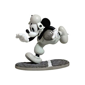 fBYj[ ~bL[ ^b`_E Atg tBMA l` u CeA v[g Disney Touchdown Mickey "Rah, Rah Mickey!" Figurine 41252
