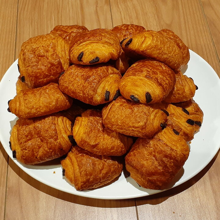 楽天市場 日付指定不可 24個入り コストコ パン オ ショコラ Aop 焼きたてを当日発送 カークランド パンオショコラ チョコクロワッサン チョコクロ アイテンプ 楽天市場店