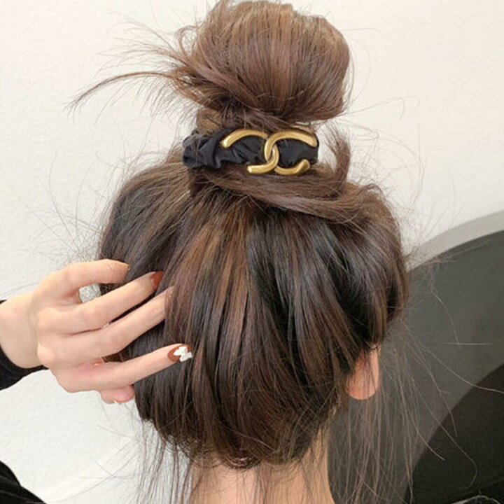 楽天市場】シュシュ ヘアアクセサリー ヘアゴム メタル プレート 