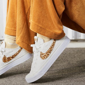 iCL NIKE R[gKV[ LoX vg Xj[J[ Aj} fB[X 23-25 DV7008 001