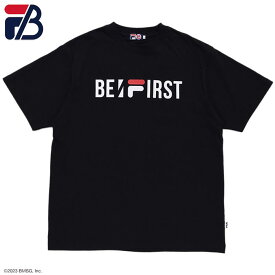 【7時間セール6/10】【60%OFF】フィラ FILA Tシャツ 半袖 メンズ ビーファースト 23S プリント ロゴ コラボ ( FILA×BE:FIRST 23S Print Logo S/S Tee ティーシャツ T-SHIRTS カットソー トップス メンズ 男性用 FB0781 )[M便 1/1]