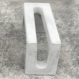 【地域制限有】【メーカー直送】柴田コンクリート 典型 自転車止め 片面用 幅広タイプ _ 駐輪 簡単