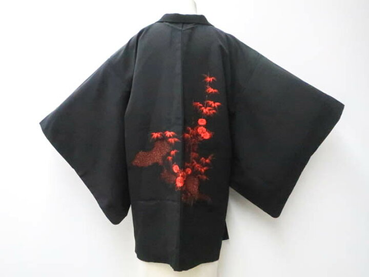 中古】リサイクル着物 羽織 黒羽織 鼓 花 金彩 羽織紐別売り 身丈約 