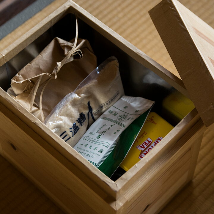 楽天市場】「エントリーでポイント10倍！」茶箱 10kg 日本製 国産杉  
