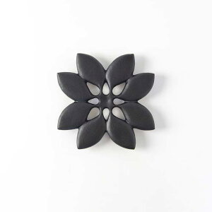 YJOYX ~ Trivet ACA S { ubNtCf[ NX}X