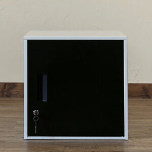 鍵付き キューブボックス スチール製 ロッカー BOX カラーボックス 四角 連結可能 全5色 小型収納 組立式 転倒防止 オフィス 更衣室 学校 自宅用 ブラック ブルー レッド ホワイト イエロー 赤