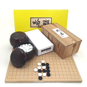 囲碁盤セット 新桂7号折碁盤と硬質ガラス碁石新生竹(約9mm厚)とプラスチック碁笥木目調銘木大