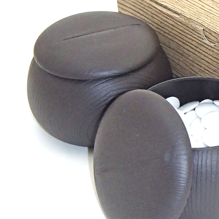 楽天市場】碁石 安価で収納便利 プラスチック碁石・碁笥普及（碁石の厚