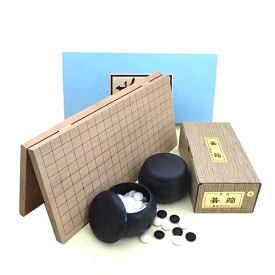囲碁盤セット　囲碁入門に便利　木製新桂6号折碁盤（約16mm厚）とプラスチック碁石梅とブロー碁笥