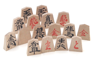 木製将棋駒　しっかり分かりやすい書体　楓（かえで）押し駒　桐駒箱・紙盤付き（裏赤）