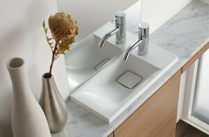 CERA/Z ʁEyCEL430RzZIWiRNV (̂) }bgzCg lH嗝ΐ 400×180kEIl