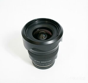�y�󂠂�z�^������ 20-40mm F/2.8 Di III VXD A062 �\�j�[E 4960371006826 725211620013