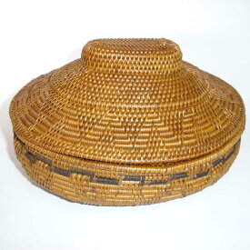 インドネシア・バリ島のアタ製 蓋付き楕円かご