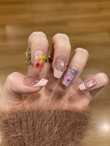 【送料無料】BIBII Nails手作り ネイルチップ 付け爪 3D爪 短め 花柄 春夏 韓国 人気 ネイルチップ ショート 10枚入 キャットアイ マグネット 100% handmade nailsで簡単装着 再利用可能 光沢 かわいい