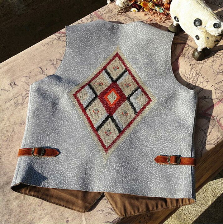 楽天市場】ヴィンテージ 復刻 レザージャーキン ベスト 本革 刺繍 牛革 
