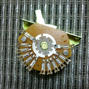 Analog Design US-Spec. Super Lever Switch [1918] Montreux (Vi)