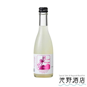 ���{�� ���Ď� �Ƃ�� �X�p�[�N�����O �����ɂ��� 250ml �~�j�{�g�� ���݂���T�C�Y