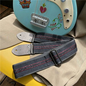 tsundrum_chan �����X�g���C�v�M�^�[�X�g���b�v