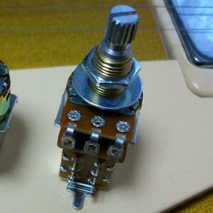 Montreux Selected Parts / Bourns push-pull pot A500K inch [1601]