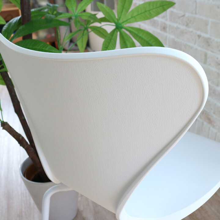 セブンチェアのリプロダクト品（レッド） | リプロダクトチェア ラボ