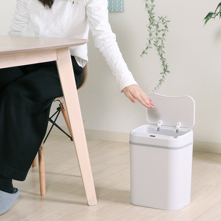 楽天市場】センサー付き ダストボックス 12L スクエア 自動 センサー センサー付 センサー式 自動開閉 ゴミ箱 ごみ箱 人感センサー 12リットル ホワイト アイボリー コンパクト 小型 小さい 四角 振動 おしゃれ かわいい シンプル 人気 おすすめ : IKIKAGU(イキカグ) 楽天市場】センサー付き ダストボックス 12L スクエア 自動 センサー センサー付 センサー式 自動開閉 ゴミ箱 ごみ箱 人感センサー 12リットル ホワイト アイボリー コンパクト 小型 小さい 四角 振動 おしゃれ かわいい シンプル 人気 おすすめ : IKIKAGU(イキカグ)