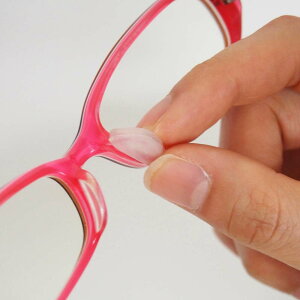 【エントリーでP10倍◆】洗えるメガネの鼻あてキャップ クリアー めがね 鼻パッド キャップ シリコン メガネ 眼鏡 ズレ落ち 眼鏡のずり落ち防止 シリコーン 鼻が痛い 鼻当て ズリ落ち防止メ