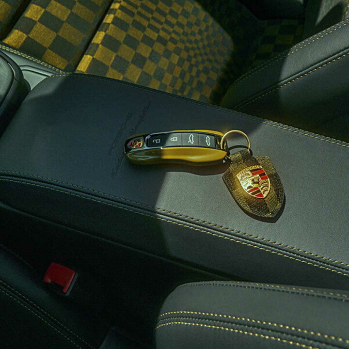 楽天市場】【 ポルシェ 純正 即日発送 】 911 スピリット 70 クレスト 