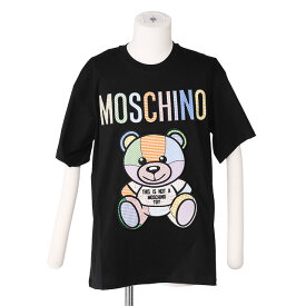 【S/S SALE＆P5倍】モスキーノ／MOSCHINO "TEDDY PATCHWORK" ”FANTASIA” レディース・パッチワーク風ロゴデザイン・オーガニックコットン・ クルーネック 半袖Tシャツ 0707 0441 V2555／NERO・BIANCO(ホワイト)