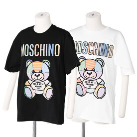 【S/S SALE＆P5倍】モスキーノ／MOSCHINO "TEDDY PATCHWORK" ”FANTASIA” レディース・パッチワーク風ロゴデザイン・オーガニックコットン・ クルーネック 半袖Tシャツ 0707 0441 V2555／NERO・BIANCO(ホワイト)