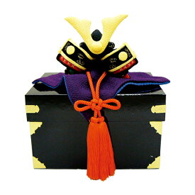 リュウコドウ　2-53　五月人形　(着)ちりめん(大)兜(赤)　【お取り寄せ商品】【端午の節句/五月人形/兜飾り/鯉のぼり】