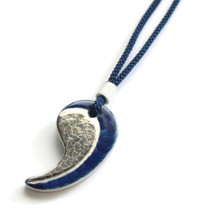 【工房限定オリジナル商品】他にはありません。白金彩貫入紐ネックレス。伊万里焼質感も上品な滑らかさで非常に人気もある作品。【楽ギフ_包装選択】【楽ギフ_メッセ入力】★送料無料