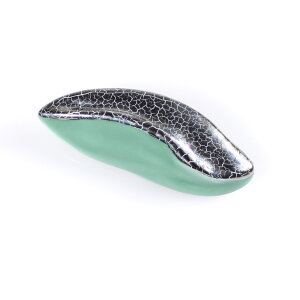 伊万里焼ブローチ。手捻り 逸品物。【工房限定オリジナル商品】他にはありません。プレゼントにも最高!【楽ギフ_包装選択】【楽ギフ_メッセ入力】★送料無料