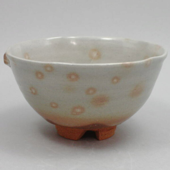 楽天市場】【茶器/茶道具 抹茶茶碗】 萩焼き 木の葉茶碗 割高台 岡田裕  