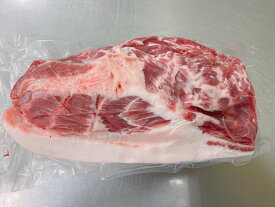 いも豚 肩ロース ブロック肉 1本 2.2kg～2.5kgくらい(不定貫) 業務用 国産 銘柄 送料無料 真空 冷蔵14日 飲食店 リピーター 焼肉 ポーク ステーキ ポークソテー しょうが焼き ブランド 旨味成分 オレイン酸 黒豚と同等 ジューシー 脂 さっぱり プレゼント 食べ物 出産内祝い