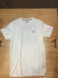 �{���R�� T�V���c �����Y ���� �v�����g �X�g���[�g �X�P�[�g �T�[�t �J�W���A�� �V�i Volcom CORE S/S TEE �y���������z