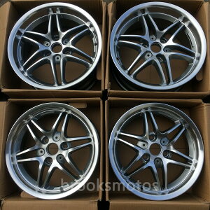 16/17C`@16X5.5 17X7.5 zC[Zbg X}[g TWO 3X112 4{Zbg O[ @-BRN-1022@b