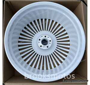 24 C` Vi }`X|[N zCgzC[ [ Royce Cullinan 24x10@-BRN-11962