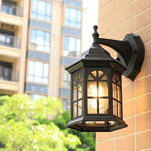 「P20+10%OFFクーポン」レトロ 屋外ウォールライト ランプウォールランプ 屋外照明 壁掛け照明/壁付け照明 階段照明 門灯 防水 外灯 インテリア 室内 照明器具 バルコニーウォールランプ 屋外