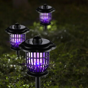 ◆楽天1位◆ソーラー充電式蚊取り器 電撃殺虫器 殺虫灯 蚊取り器 ソーラー殺虫ガーデンライトuv式 自動点灯捕虫器 薬剤不要 無害 屋外 吸引式 防水 蚊よけ 蚊除け誘蛾灯 ソーラー 人体無害