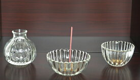 【ポイント10倍 1/9〜1/16 マラソン】仏具 セット クリスタル ミニ 3点セット 香炉 花立て ローソク立て ガラス仏具 メモリアル 仏具 手元供養 可愛い ミニ 犬 猫 鳥 うさぎ ペット 現代仏具 モダン仏具 家具調仏壇 ミニ仏壇 小型仏壇