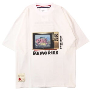 �y�Z���V�O ��F���m��iMEMORIES�R���{T�V���c�zSEVESKIG �Z���V�O MEMORIES STINK BOMB SSL Tee white SEVESKIG-CT-SV-NRS-1005