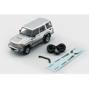 BM CREATIONS �g���^ �����h�N���[�U�[ LC76 �V���o�[ RHD 1/64�X�P�[�� 64B0348