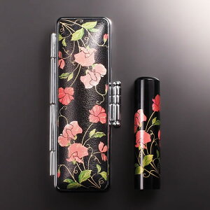 【送料無料】黒水牛現代蒔絵の個人印鑑セット/四季花/スイートピー/13.5mm 個人いんかん はんこ ハンコ 判子 就職祝い ギフト 祝い プレゼント 贈りもの 女性 男性 子供