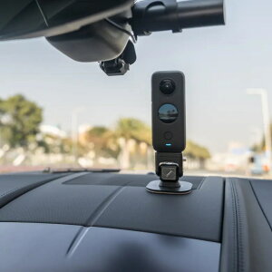 Insta360 車載マウント |【X5 / X4 / Ace Pro / Ace / X3】クリックリリース 車載動画を撮影 角度調整可能 車載ショット 頑丈な3M接着剤 【ランキング受賞】