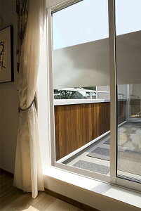 【法人・個人事業主様限定】 窓貼りシート 省エネミラータイプ 46cm丈×90cm巻 | 窓ガラスフィルム 窓 遮熱シート 窓ガラス 窓シート 窓フィルム ガラスフィルム 紫外線カット UVカット 節電 省